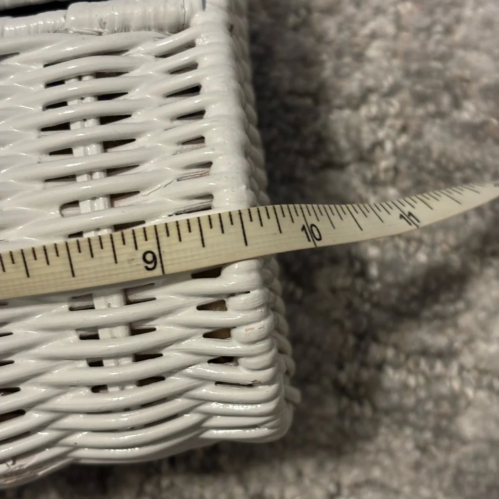 Kate Spade White Wicker Clutch with Gold Hardware - Picture 8 of 9